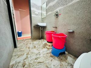 Camp Leo Farm & Cottages