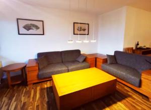 Ruhige 3 Zimmer EG Wohnung nähe VW, Klinikum, im Zentrum