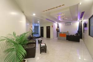 Hotel Palm Everland At Airport
