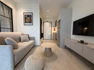 Fterna II Apartment Perea-1 Bedroom, Large Balcony, Near Beach & Airport