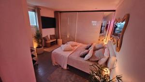 Perle Blanche Naturist Village Sea View