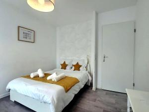 5 Mins from DisneyLand & Val dEurope - 2 Mins from Train Station - Nuage dArianne