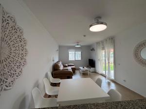 Apartamento en DENIA con 3 habitaciones dobles y piscina a 150 metros de la Playa Les Deveses