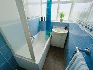 Cozy Room in Central London