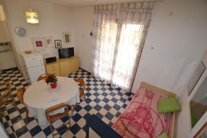 Comfortable flat with private garden