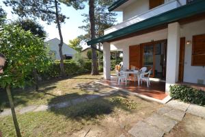 Two-level flat with shared pool