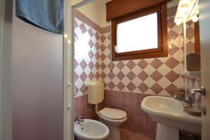 Coastal flat with balcony