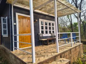 Wild Monk Jungle Retreat - Dandeli