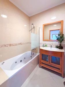 Albufeira Orada Sea View by BeCherish