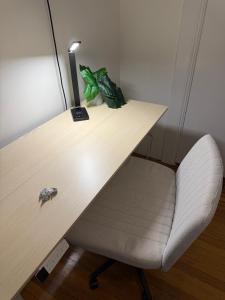 The Broadway Escape - Private Room in Times Square