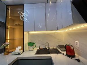 Cozy Sunlit 1-Bedroom Apartment in Central Ulaanbaatar