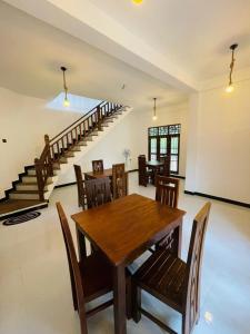 Lunara Inn Guest House