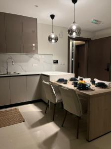 Almouj St 609-2BHK Liaqat Airport Residence