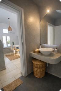 Aether Canava - Heated Pool in the heart of Fira