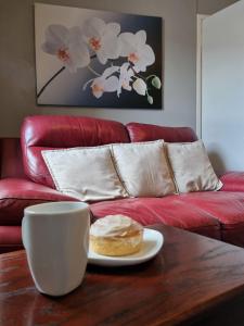 Dog friendly 1 bed cottage with a king sized bed