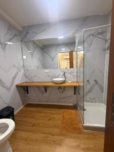 Hostel 555