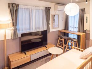 Triphome Sugamo New Yamanote Line