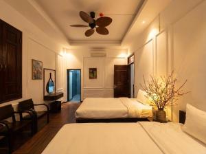 Ha Giang Peak Home - Hostel & Motobike - Jeep Tours