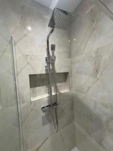 Brand New Luxury Centrally Located 2BR Apartment