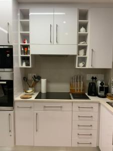 Top Rated 1 Bedroom Apartment with Balcony