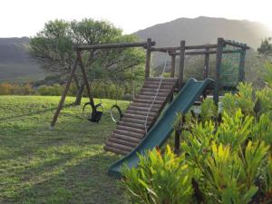 Lux 3BDR Estate near Hermanus Pool & Hot Tub