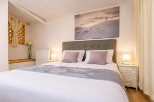 Duplex 54 m2, 2 chambres, 3 lits, CLIMATISATION, parking privé 500 m du centre - Gîtes La Tarine - LABEL GÎTE DE FRANCE