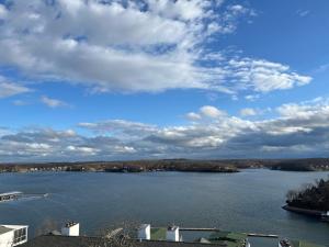 Family-Friendly Condo w 2 Pools & Updated Deck on the 14mm