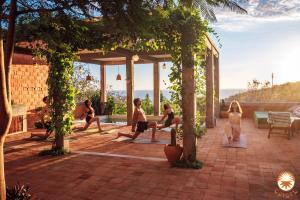 Coyote, 7BR Ocean View Villa, 2 Pools, Zipolite