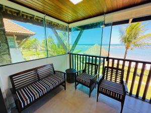 2Qt pé na areia com vista paradisíaca - Manihi 403