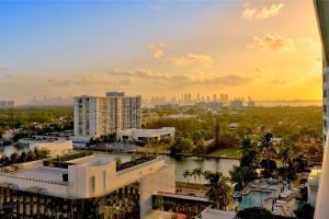 Luxury Oceanview Suite at the Fontainebleau Miami Beach with Balcony, King & Sofa Bed