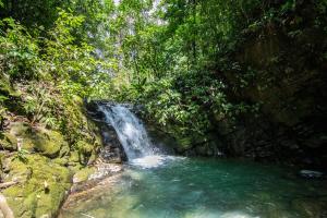 3 bedroom home with Private waterfall in Uvita!