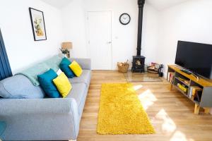 Couples Retreat Cosy Modern Cottage ,Near Carlisle, the Borders and the Pennines , near village pub & in peaceful village location