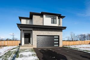 Modern Luxury Basement Suite Minutes From Falls