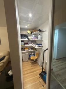 Strada Apartametn by Harris