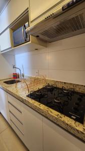 Lounge 22 conforto e economia entre o Marista e a Praça do Sol!