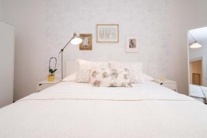 Old Town Serenity & Historic Charm