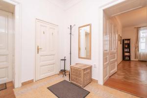 Old Town Serenity & Historic Charm