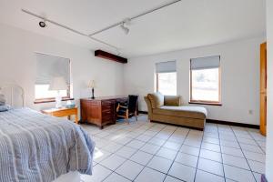 Chester County, Accessible, Fall Colors Retreat