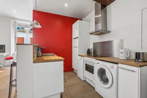 Cozy St Germain Studio