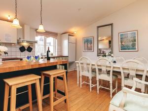 8 person holiday home in Brovst