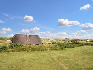 6 person holiday park home in Ulfborg