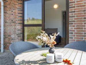 6 person holiday park home in Ulfborg