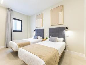 Coastal Arinaga Apartment with Solarium