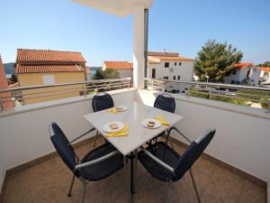 Apartments & Rooms Villa Petra - One Bedroom Apartment with Terrace - 2