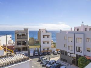 Beach Getaway in Arinaga for 4 Guests