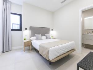 Beach Getaway in Arinaga for 4 Guests