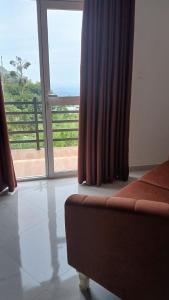 Holly House Homestay