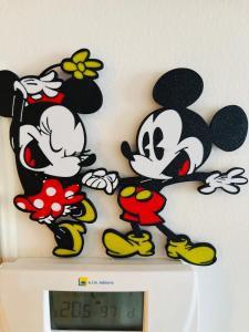 THE ENCHANTED HOUSE ( 15 min walk to Disney)