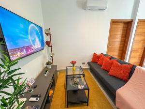 Cozy & Modern Apartment Near Everything