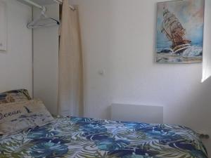 T2 de Charme avec Terrasse et Parking à Sète - FR-1-472-217